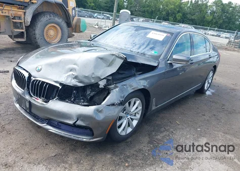 2016 BMW 740I из США, поврежденный, VIN WBA7E2C56GG504523